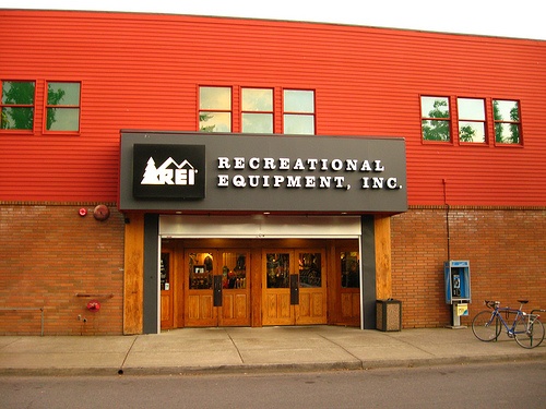 REI return policy