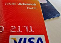 Credit Cards Vs. Debit Cards: Millennials are Choosing Wrong
